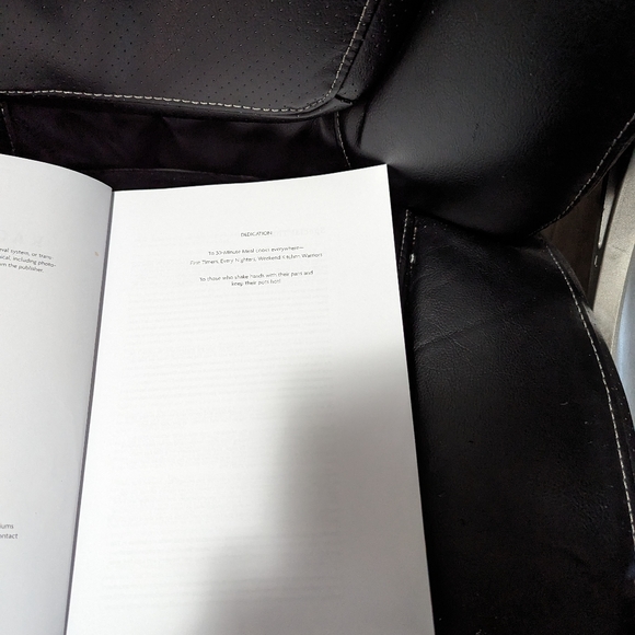 Rachael Ray 30 minute Meals Cookbook. Food network. - Picture 6 of 7